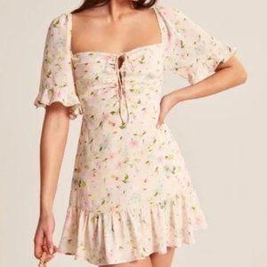 Abercrombie & Fitch: Floral Keyhole Mini Dress Size S